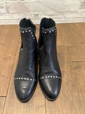 Steve Madden Conspire Black Studded Leather Ankle Boots - Women's